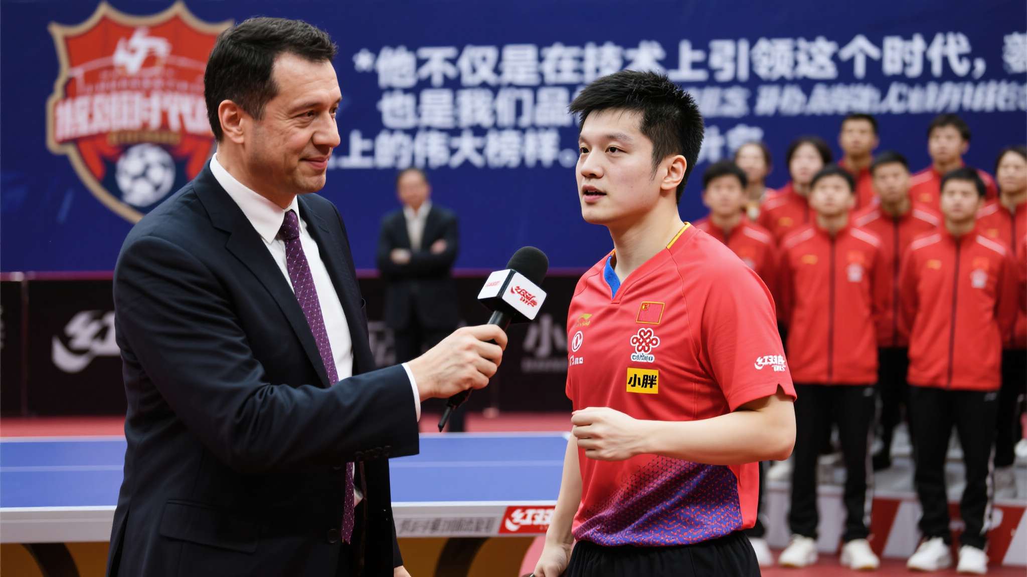 赛事结束后，新上任俱乐部总经理接受采访时特地提到：“*他不仅是在技术上引领这个时